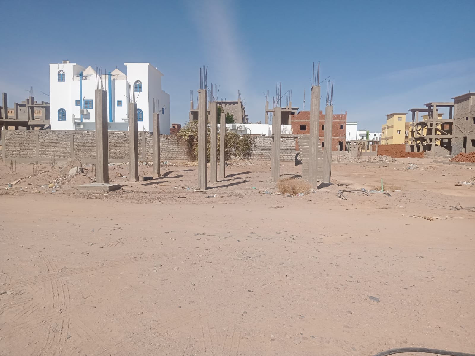 Plot with concrete sticks for a villa, Ard-el-Gamaya. Dahab P-WAJ6YA2S