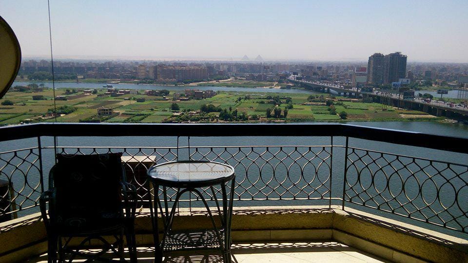 3bedrooms apartment, Nile and Pyramids view, Maadi. Cairo. Sale